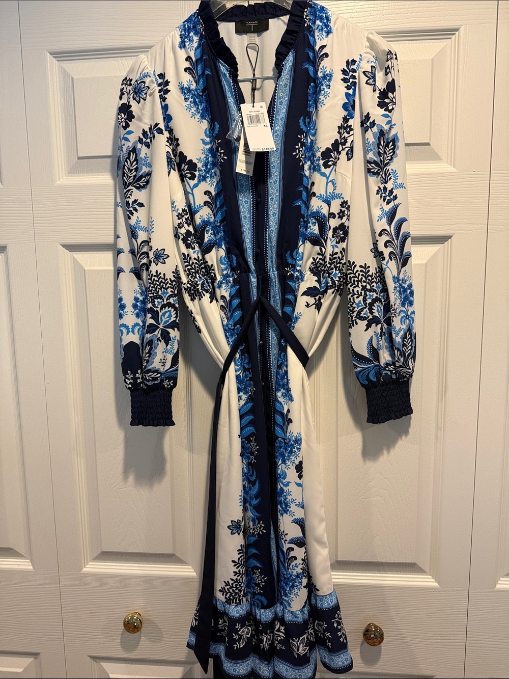 Tahari Blue & White Floral Maxi Dress with Tie Waist..size XS..marina garden